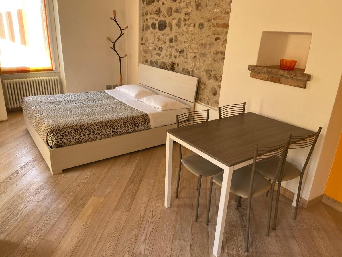 Appartamenti Mavino Sirmione Bagian luar foto